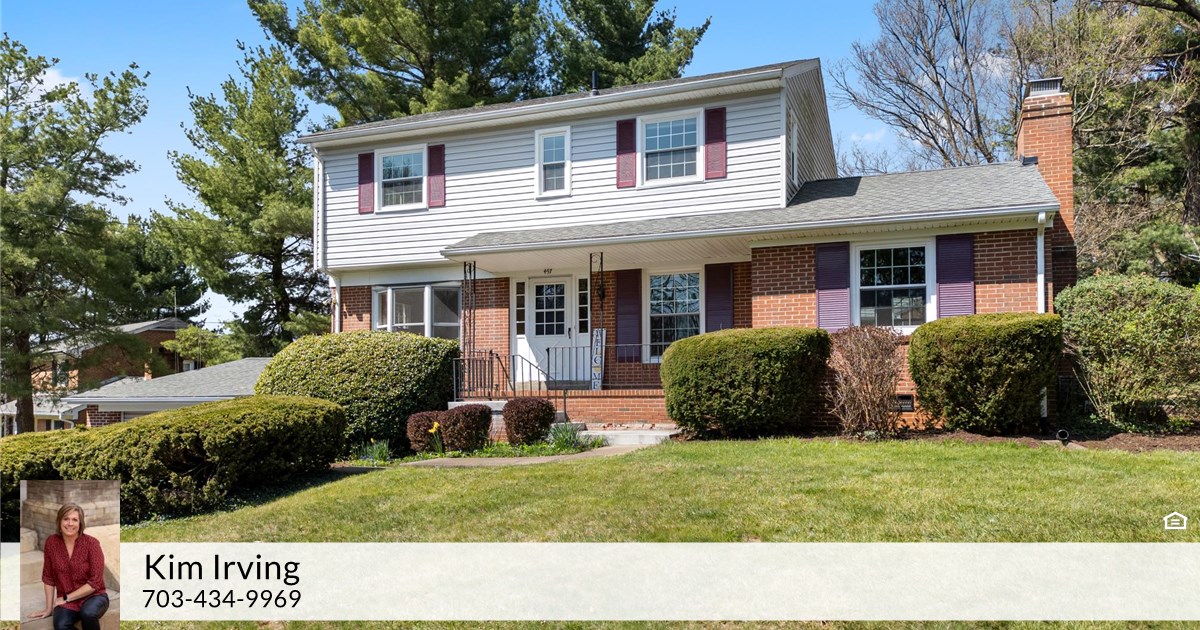 497 Mountain View Dr, Staunton, VA 24401